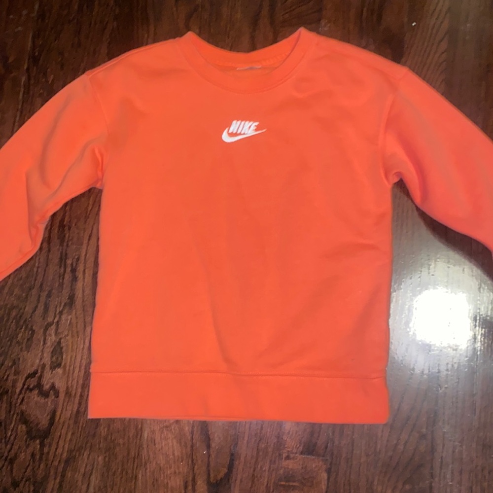 Girls, Nike sweatshirt